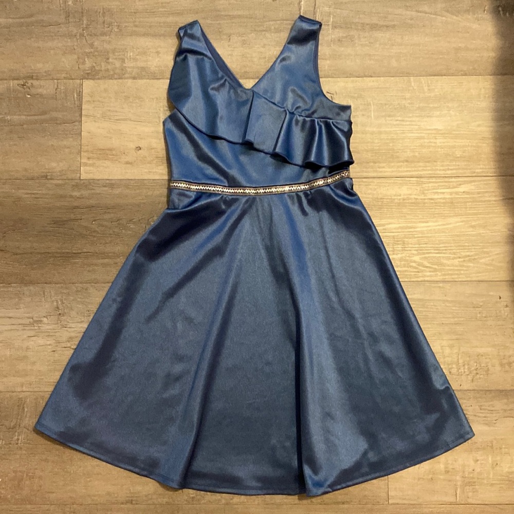 Beautiful Blue Semi - Formal Dress - Girl’s Size 12